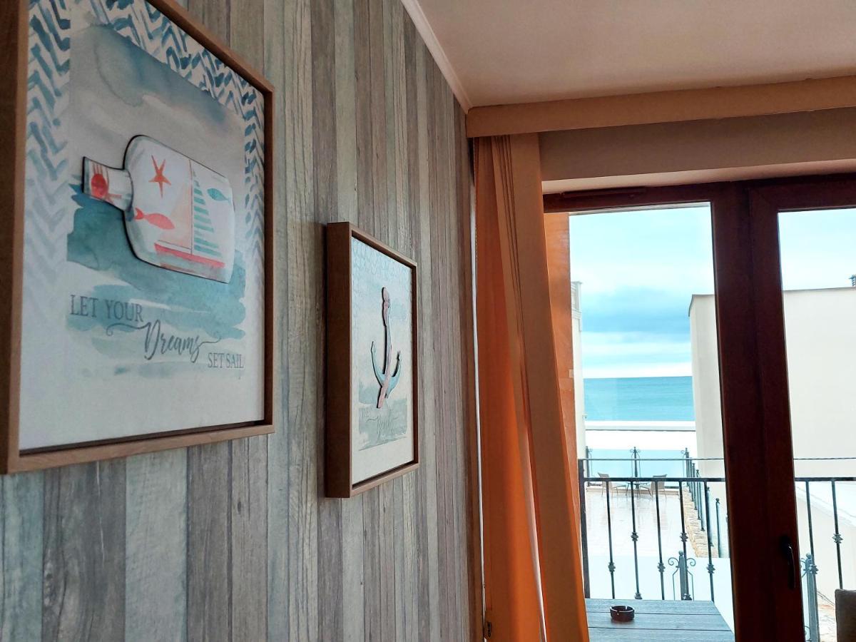 Supreme Danieli - Holiday Apartment By The Sea Baltjik Exteriör bild